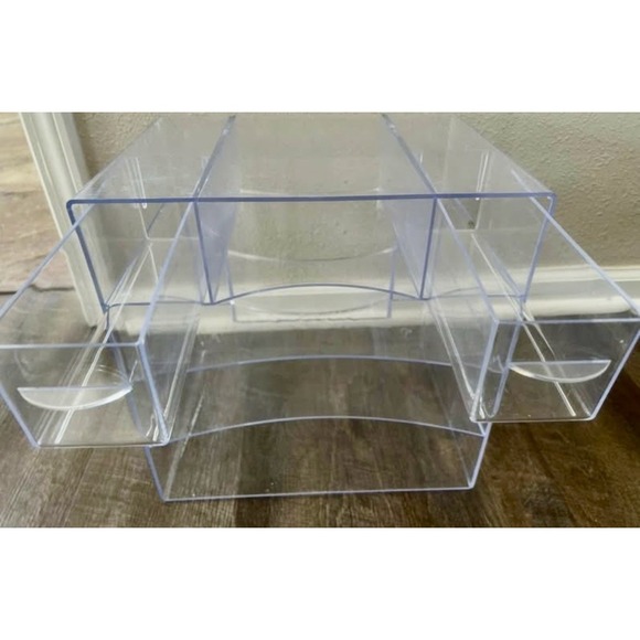 Rubbermaid Clear Acrylic Organizer Or Storage Box With Multiples Drawers - Picture 9 of 9